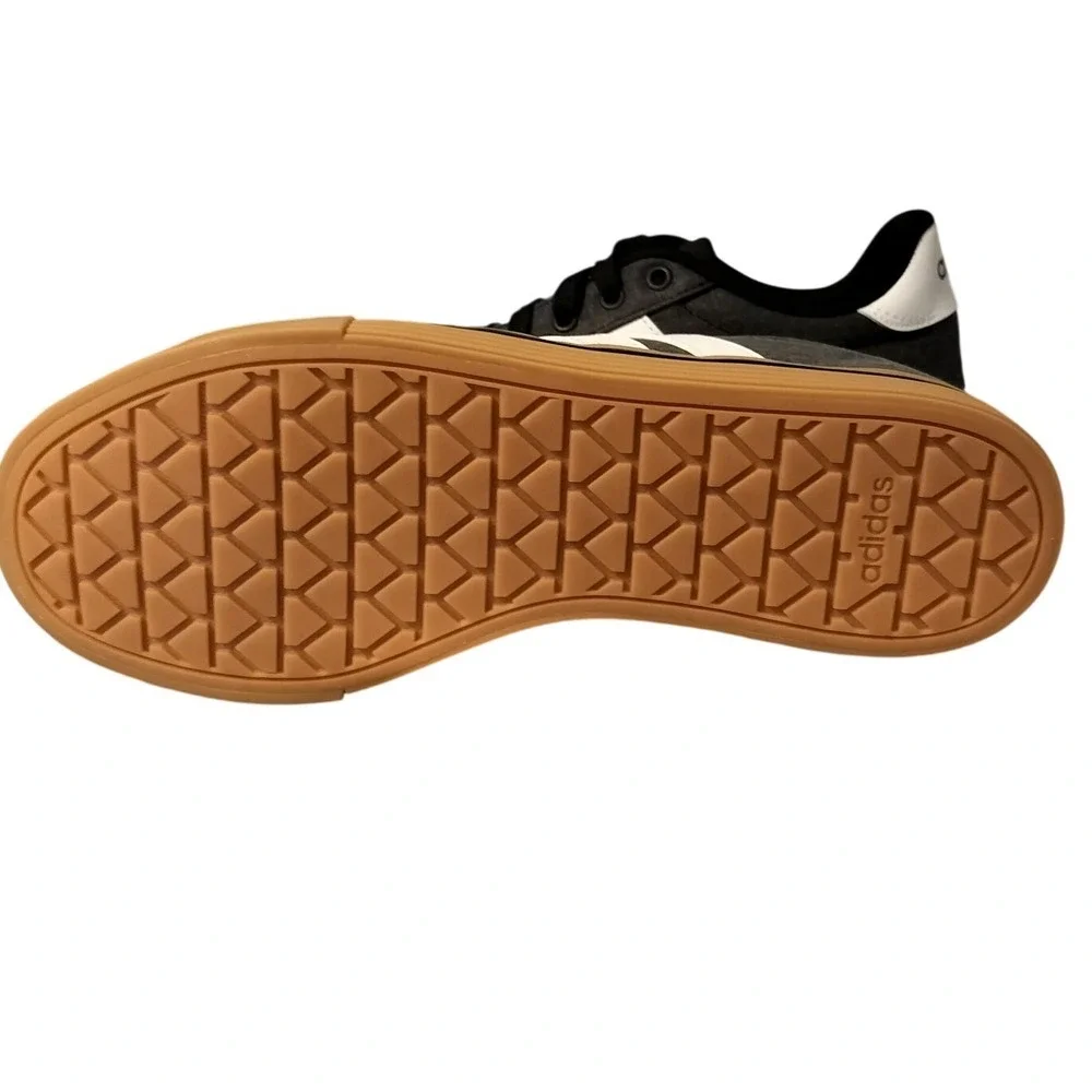NIB‎ Adidas Daily 40 Men's Size 8.5 M 9.5 W Charcoal Gum Sole Lace Up